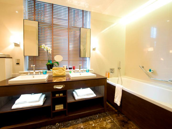 Taj 51 Buckingham Gate Suites and Residences | London | 16